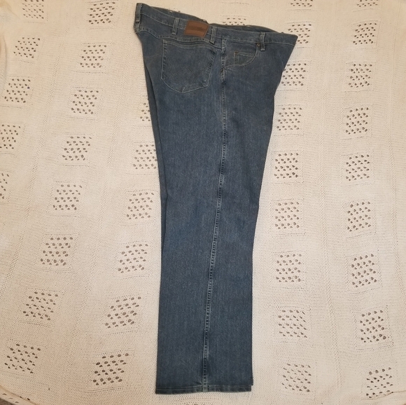 Wrangler Other - Men Blue Denim Jesns 42X32